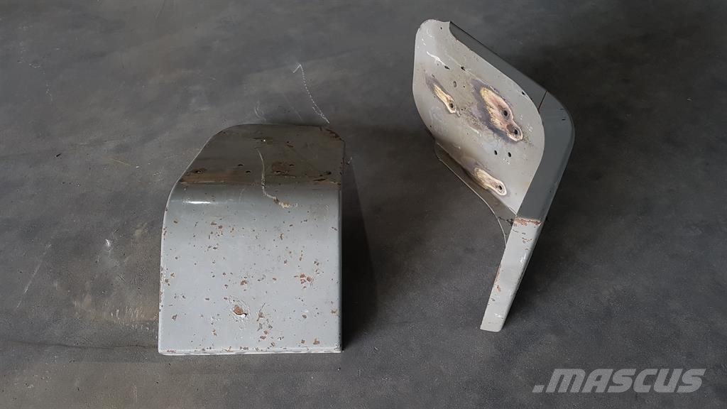 Volvo L30B-ZM2814132/ZM2814133-Mud guard/Kotfluegel Chassis and suspension