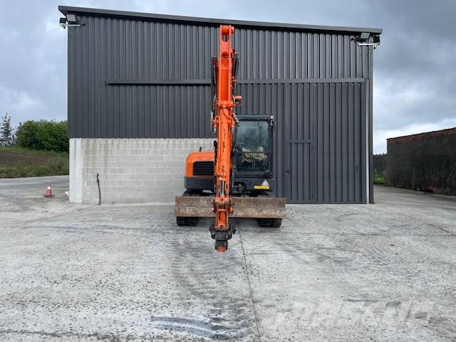 Doosan 85 حفارات وسط 7 طن - 12 طن