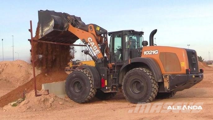 CASE 1021 F Cargadoras sobre ruedas