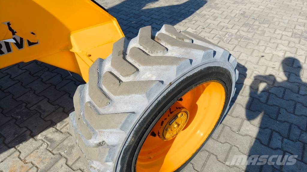 JLG M 600 JP Karos emelők
