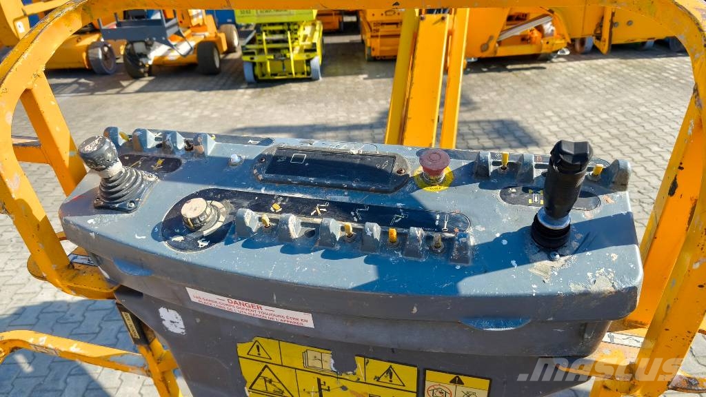 JLG M 600 JP Karos emelők