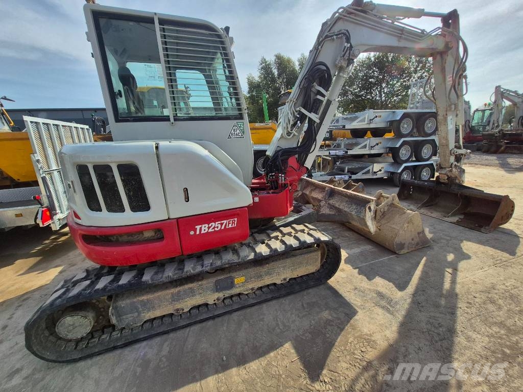 Takeuchi TB 257 FR Minigrävare < 7t