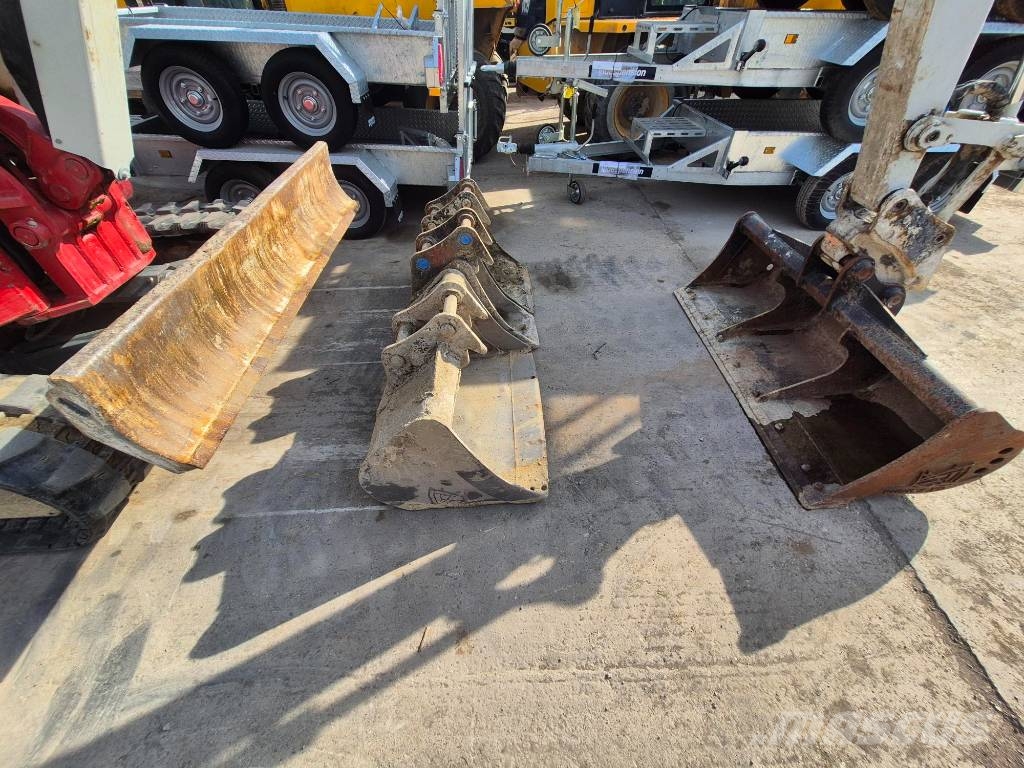 Takeuchi TB 257 FR Minigrävare < 7t