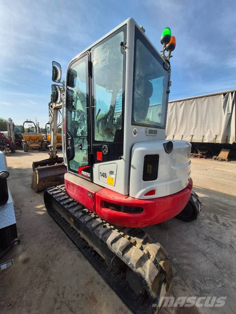 Takeuchi TB 257 FR Minigrävare < 7t