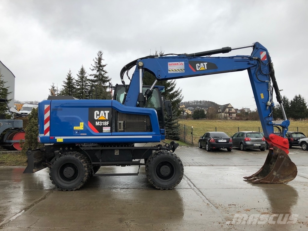 CAT M318F Bageri na kotačima