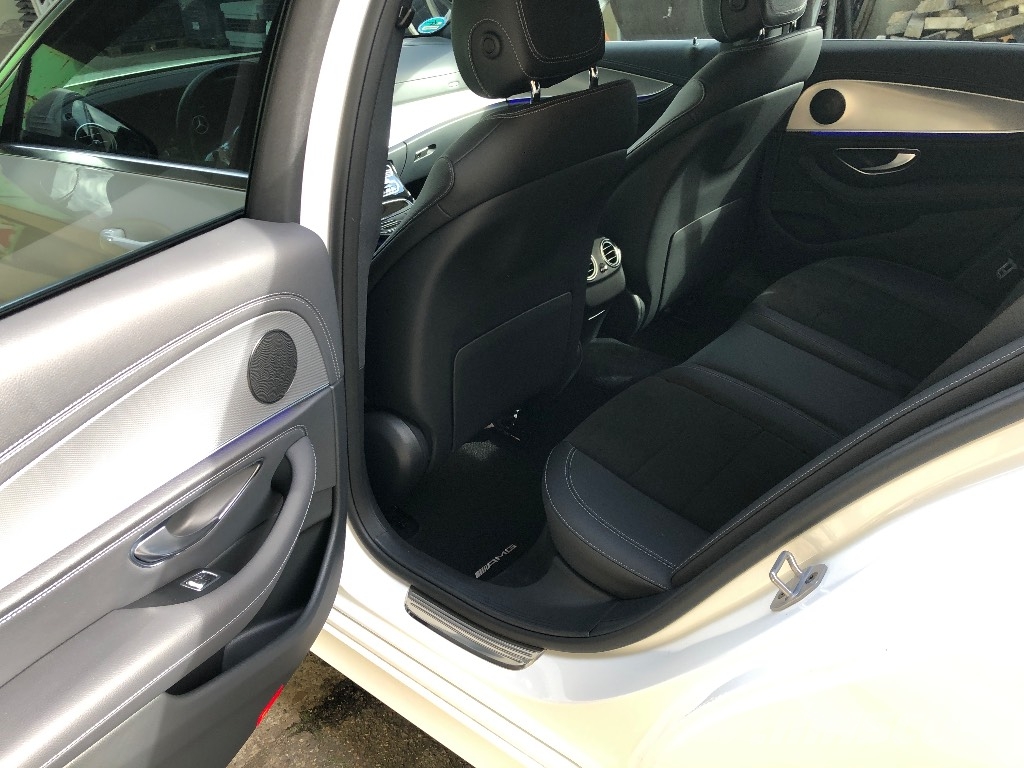 Mercedes-Benz E 300 T d Dodávky