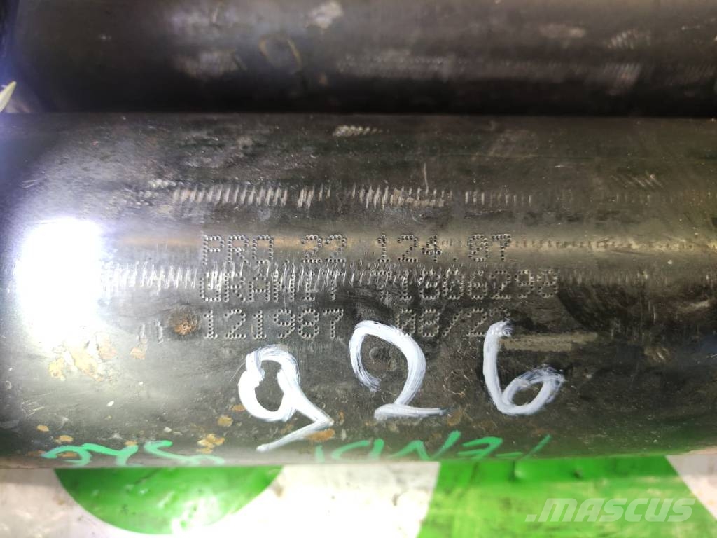 Fendt 816 Favorit Lift actuator 71806298 G916862030010 Bomlar ve kollar