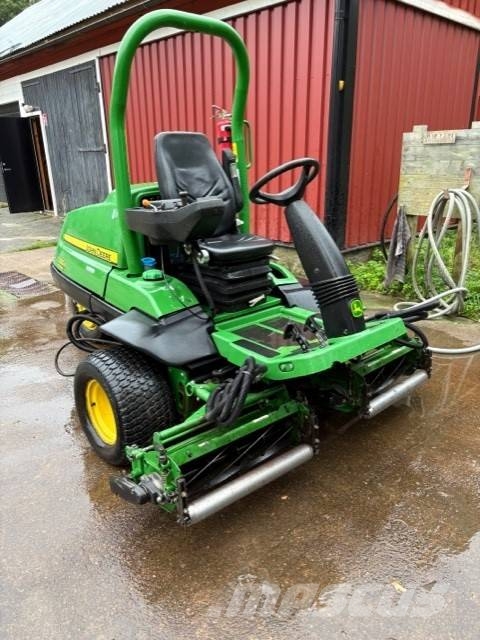 John Deere 7200 A 球道割草机