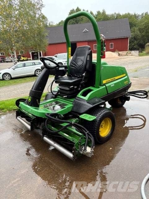 John Deere 7200 A 球道割草机