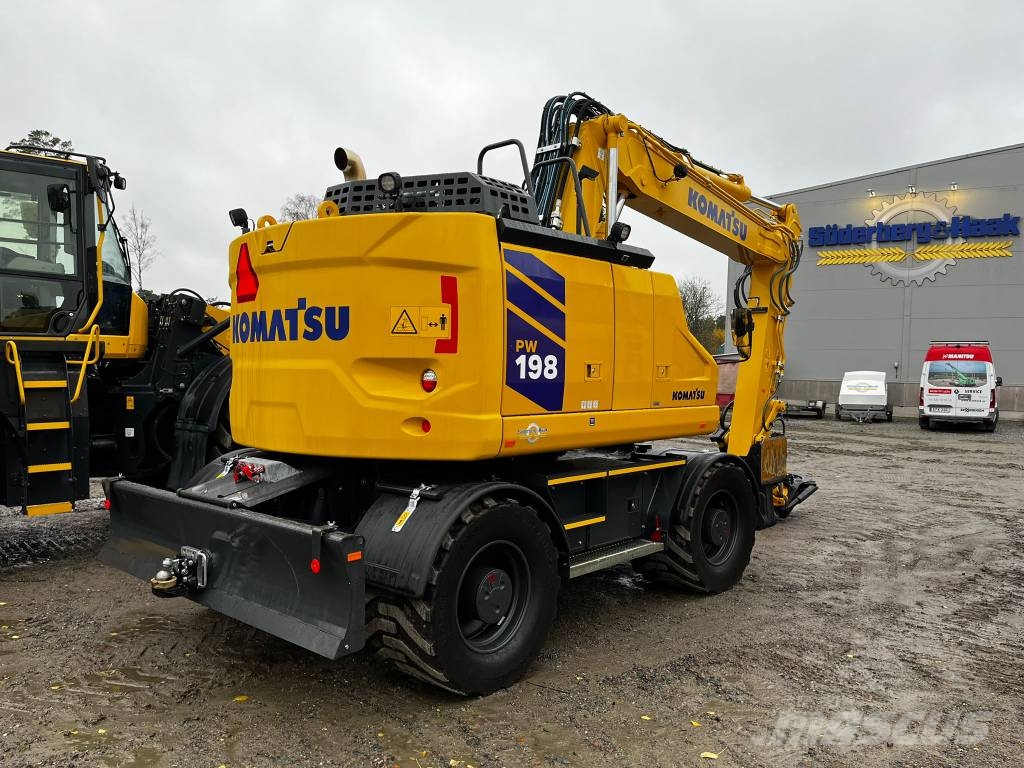 Komatsu PW 198-11 Hjulgrävare DEMO Ekskavatori uz riteņiem