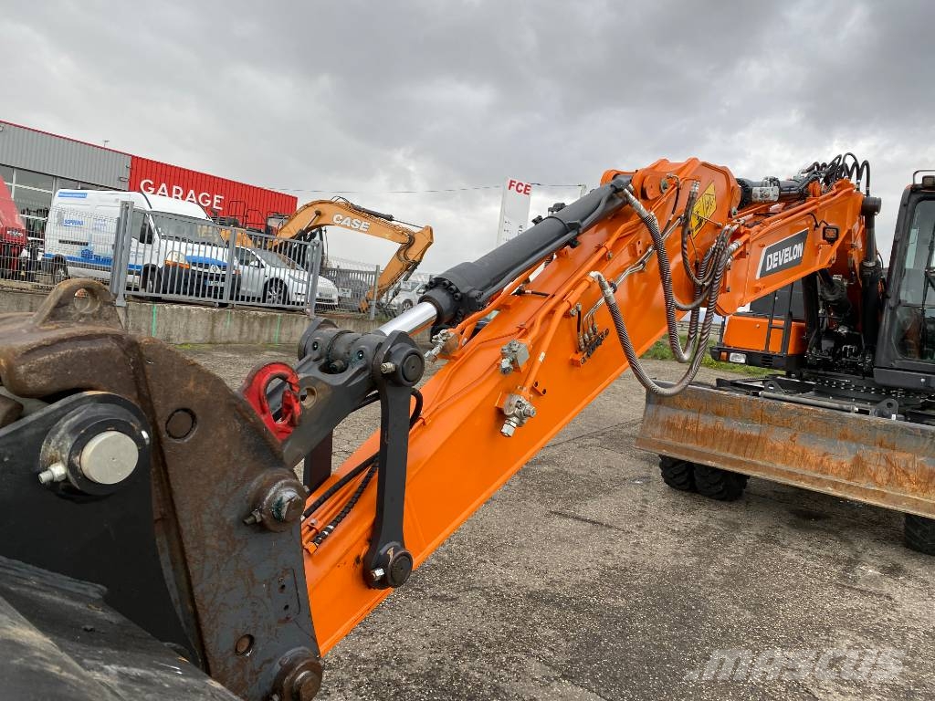 Develon DX160W-7K 2026 1er Main endommagée Ratiniai ekskavatoriai
