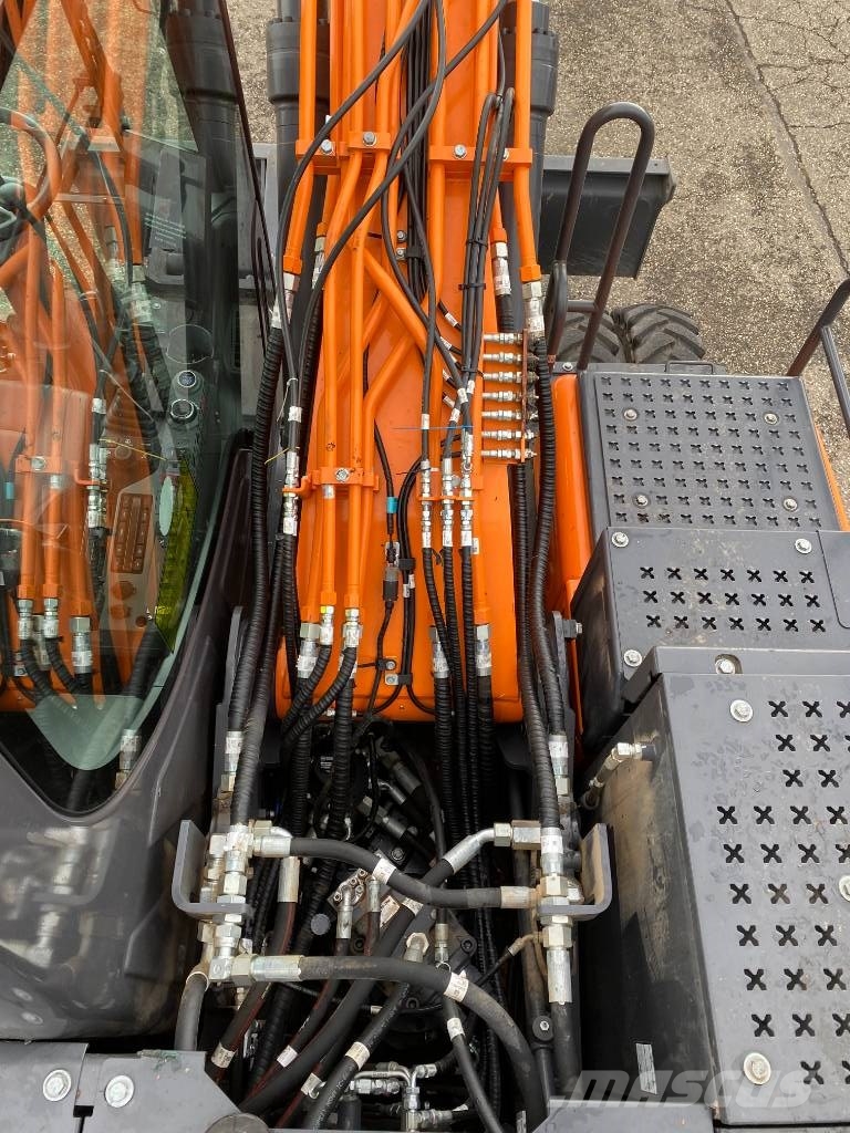Develon DX160W-7K 2026 1er Main endommagée Ratiniai ekskavatoriai