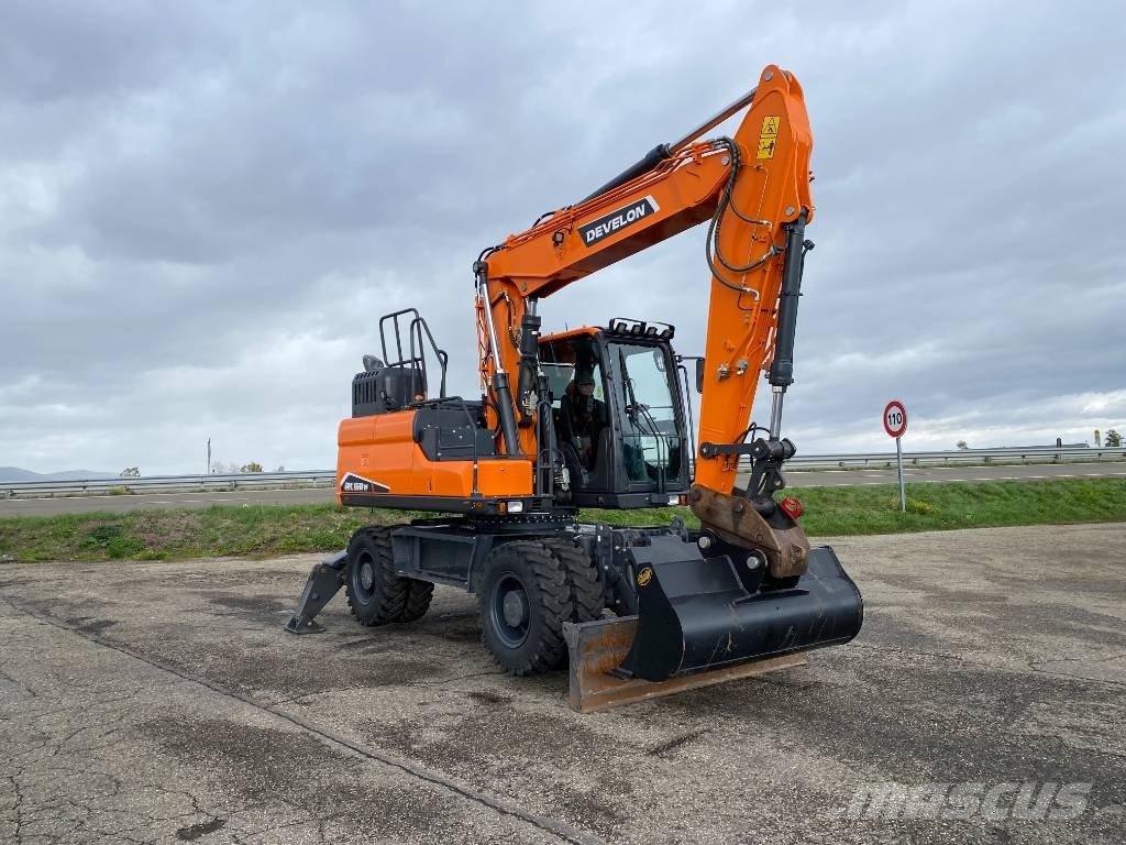 Develon DX160W-7K 2026 1er Main endommagée Ratiniai ekskavatoriai