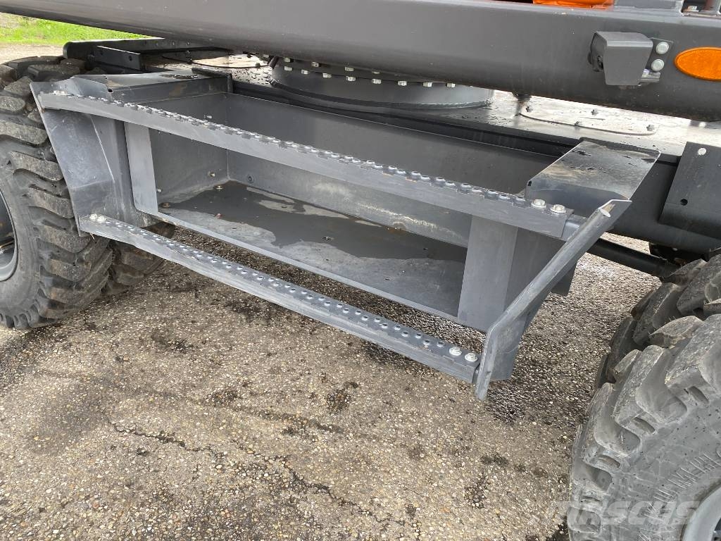 Develon DX160W-7K 2026 1er Main endommagée Ratiniai ekskavatoriai