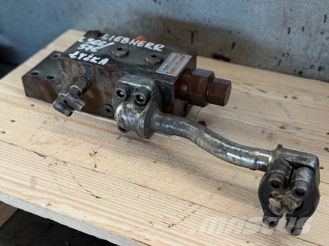 Liebherr L 566 HYDRAULIC LOCK Hidraulika