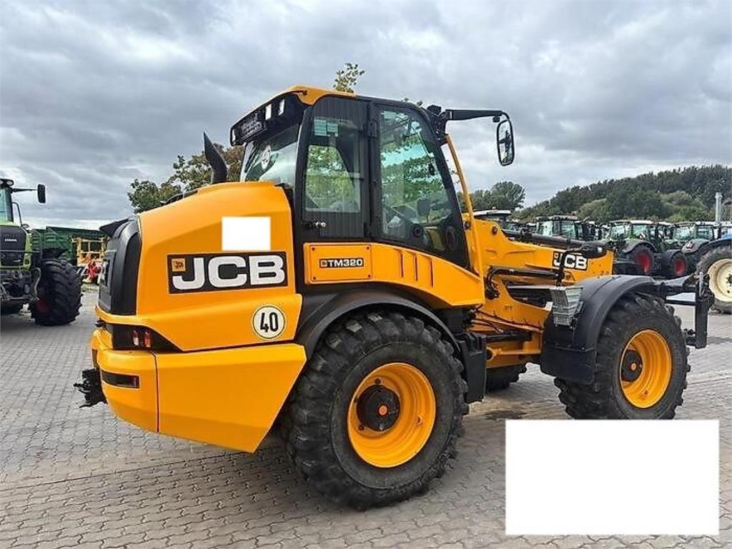 JCB TM 320 AGRI Telescoophoogwerkers