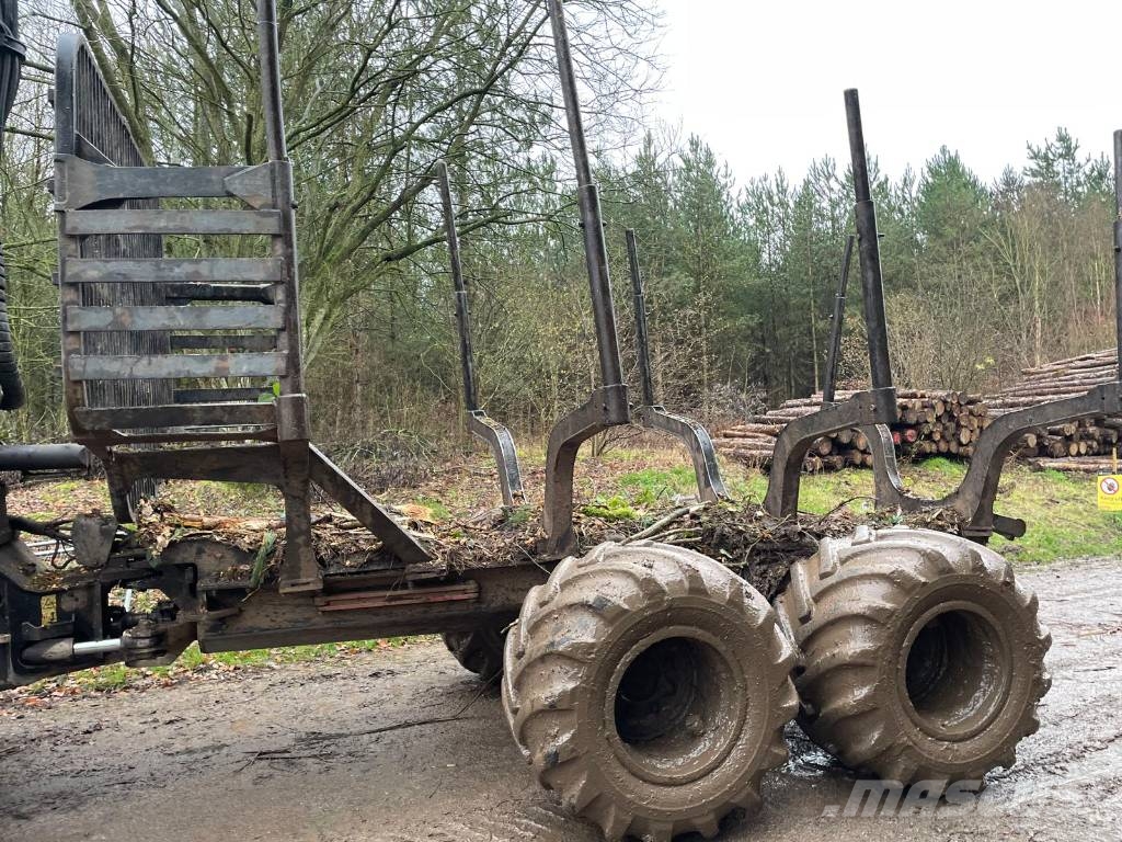 John Deere 810e Timber Forwarder Naudoti miškovežiai (Forvarderiai)