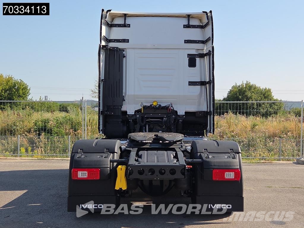 Iveco S-Way 500 S-Way 4X2 NEW! Retarder 2x tanks Standkl Vetopöytäautot