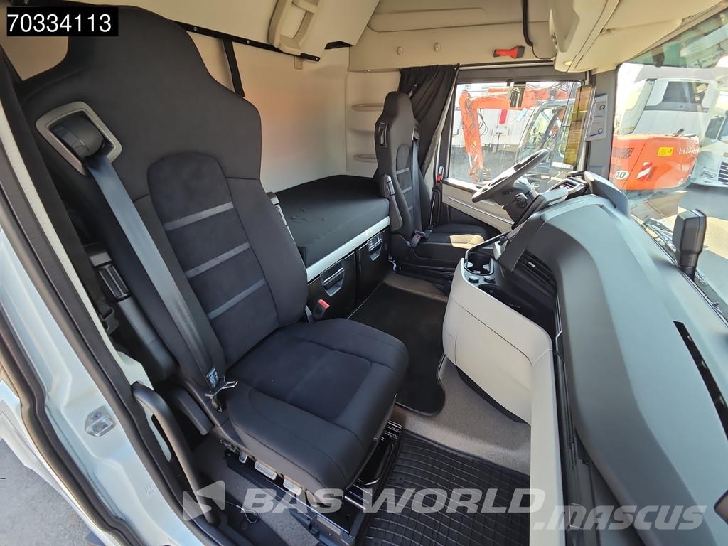 Iveco S-Way 500 S-Way 4X2 NEW! Retarder 2x tanks Standkl Vetopöytäautot