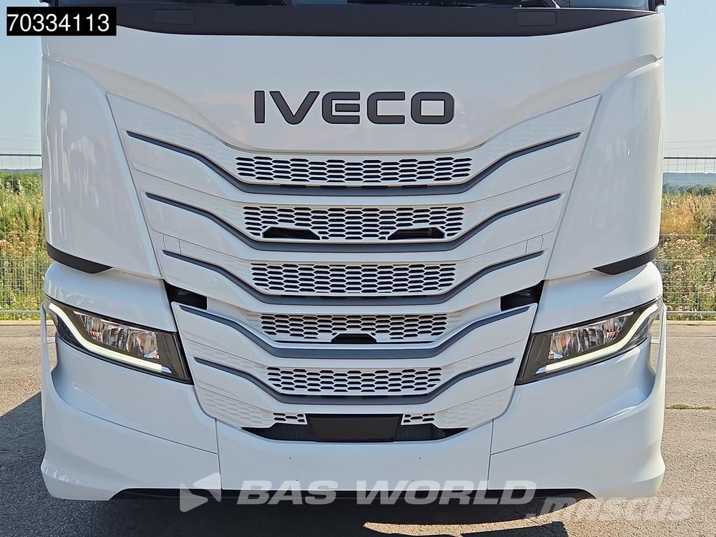 Iveco S-Way 500 S-Way 4X2 NEW! Retarder 2x tanks Standkl Vetopöytäautot