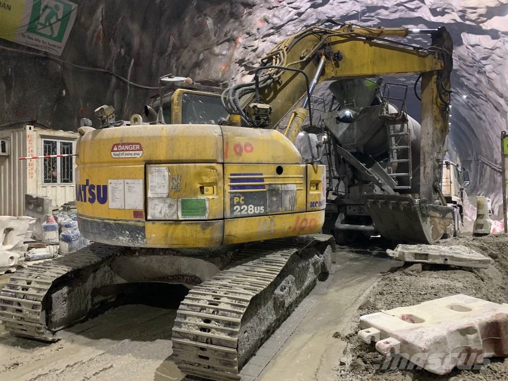 Komatsu PC228US-8 Outros Florestal