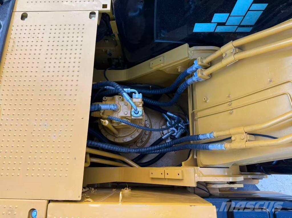 CAT 324D2 Raupenbagger