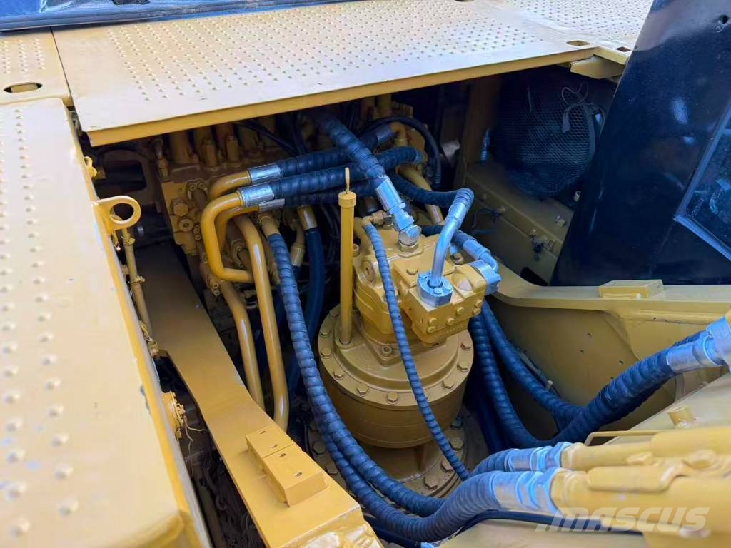 CAT 324D2 Raupenbagger