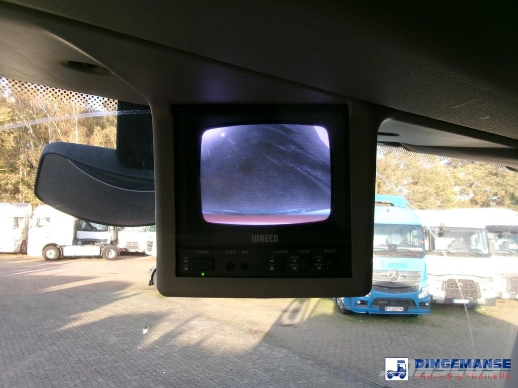 Volvo FE 280 4x2 fuel tank 13.3 m3 / 4 comp Camiones cisternas