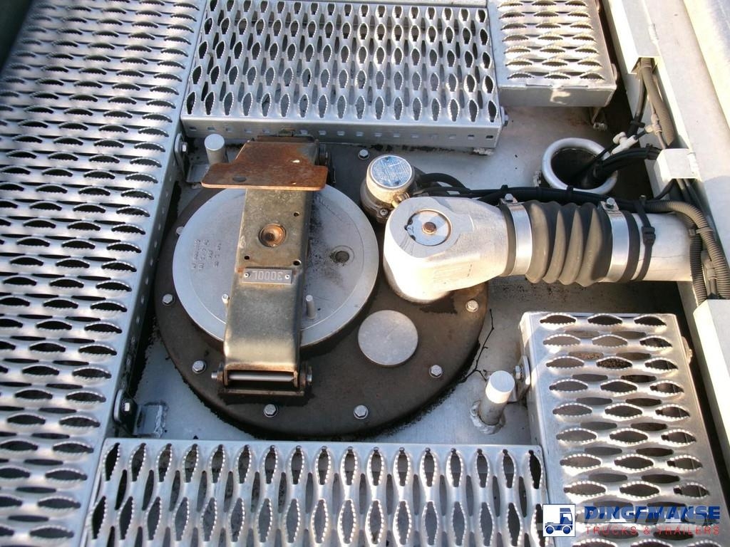Volvo FE 280 4x2 fuel tank 13.3 m3 / 4 comp Camiones cisternas