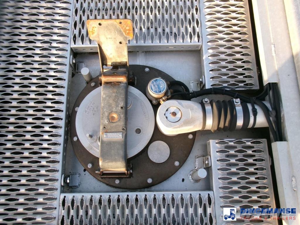 Volvo FE 280 4x2 fuel tank 13.3 m3 / 4 comp Camiones cisternas