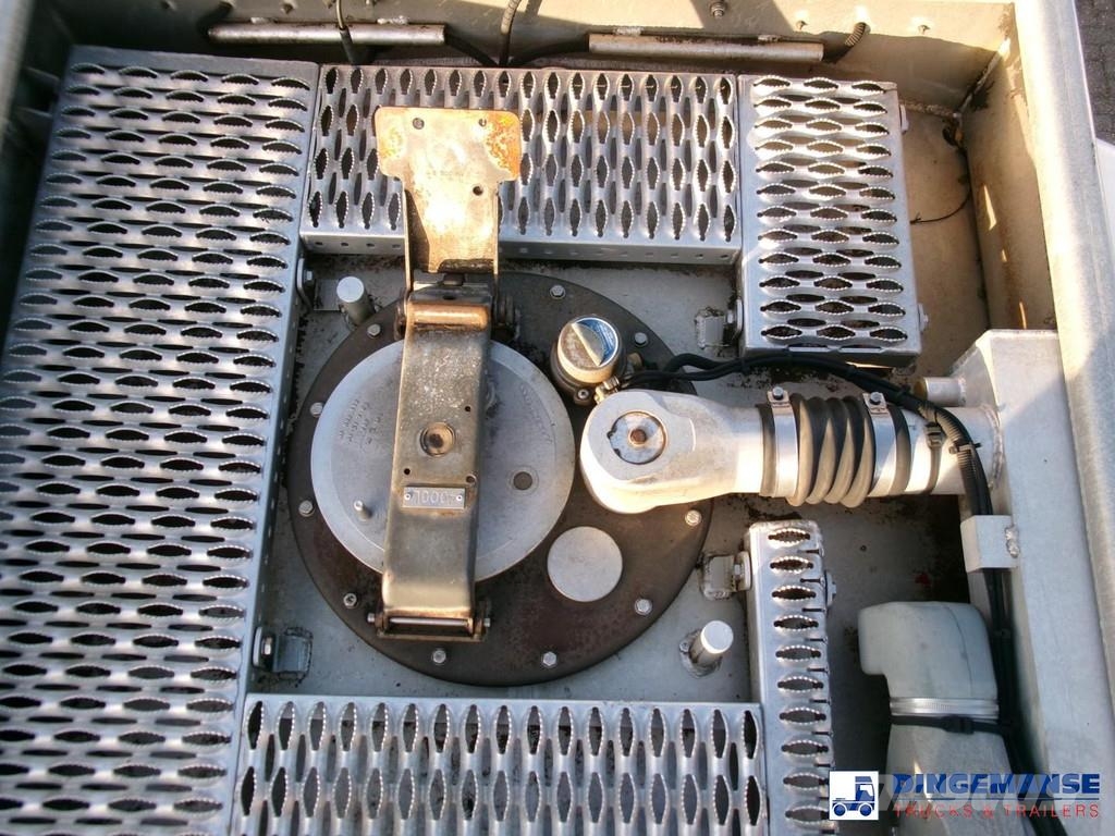 Volvo FE 280 4x2 fuel tank 13.3 m3 / 4 comp Camiones cisternas