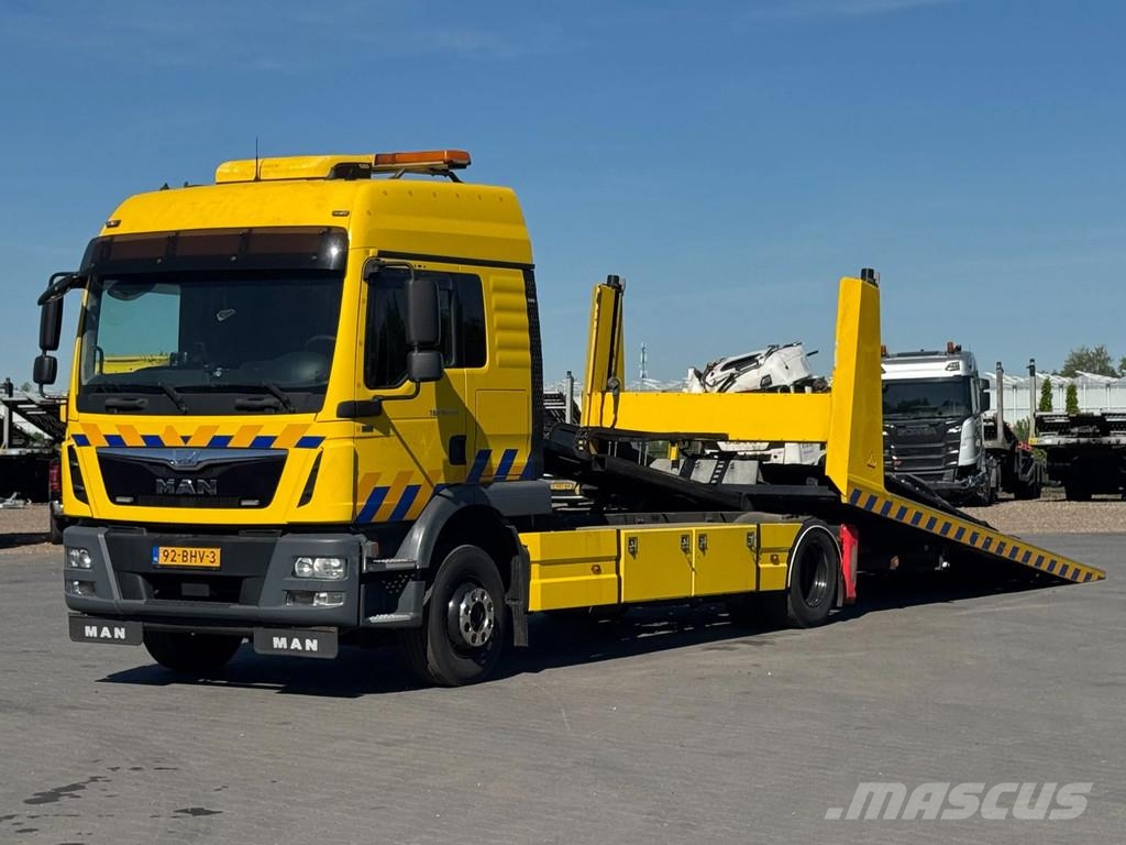 MAN TGM 15.290 Falkom + AHW Tijhof opbouw 5 lader comb Vehicle transporters
