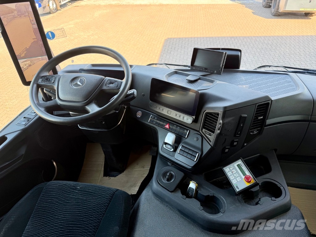 Mercedes-Benz Arocs 3246 8x4 Betonmischer Camion malaxeur