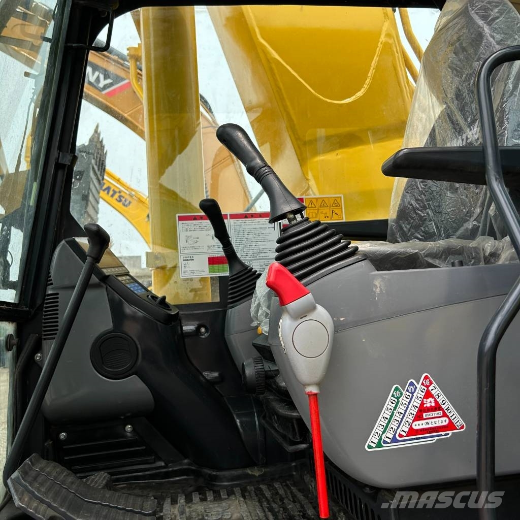 Komatsu 450 Εκσκαφείς με ερπύστριες