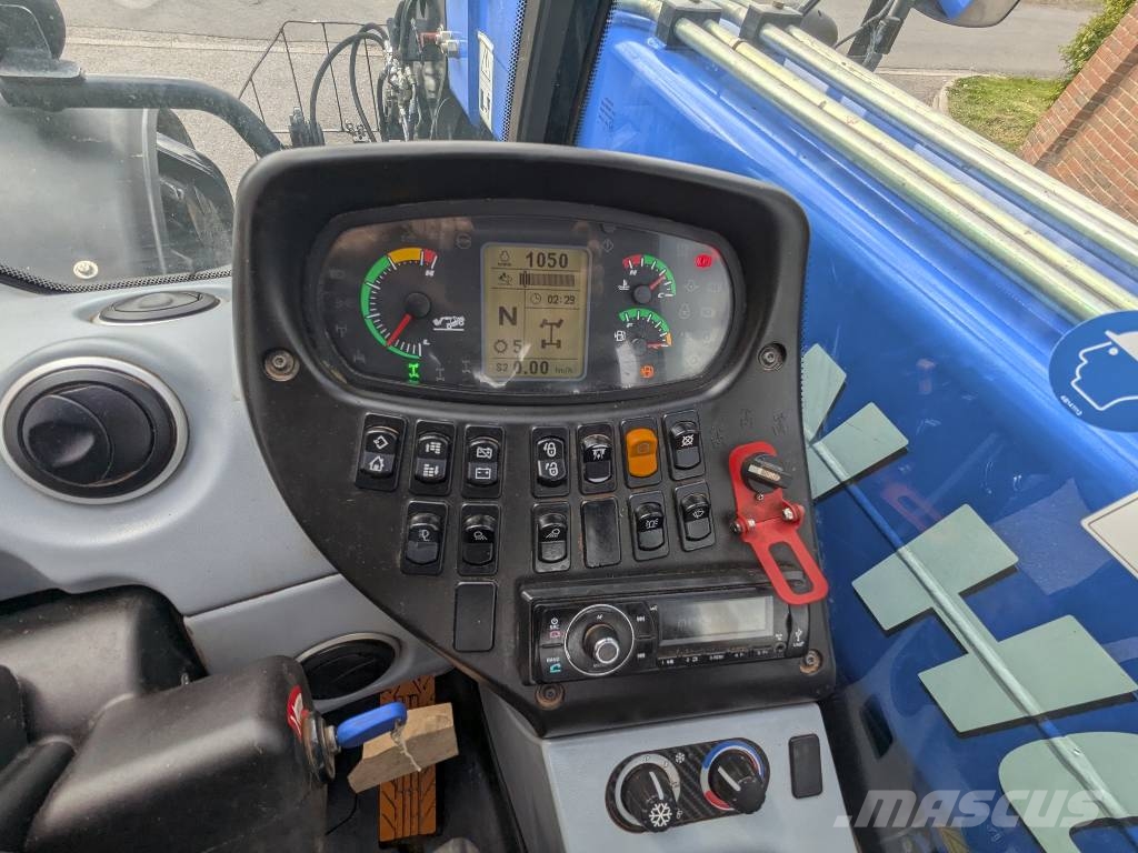 New Holland LM 742 معدات مناولة لأغراض الزراعة