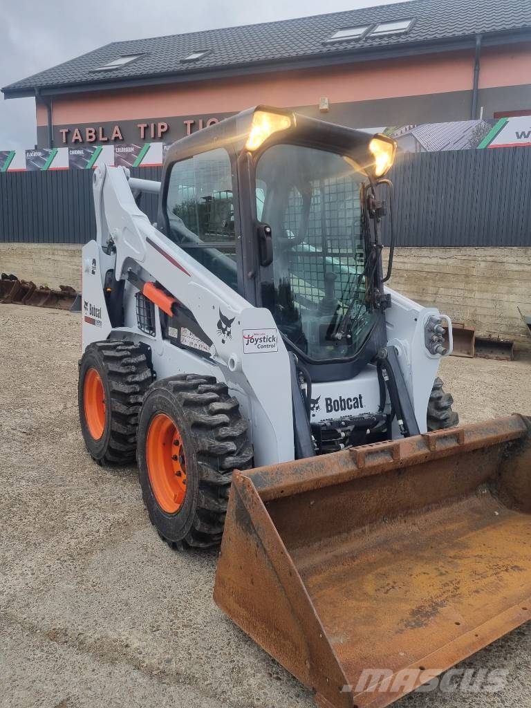 Bobcat S570 スキッドステアローダー