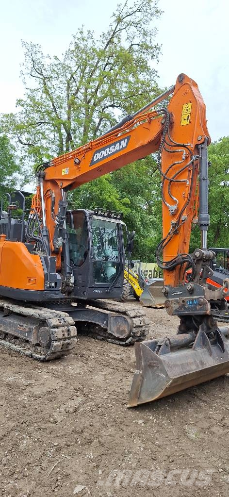 Doosan Kettenbagger DX 140 LCR/V-7 Raupenbagger