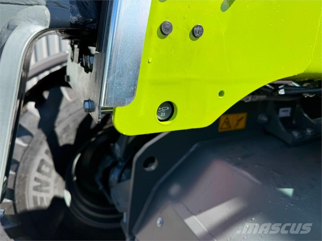 CLAAS Scorpion 742 Varipower 3 Night Edition مناولات متداخلة