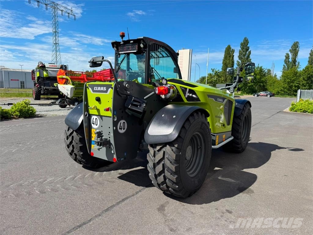 CLAAS Scorpion 742 Varipower 3 Night Edition مناولات متداخلة