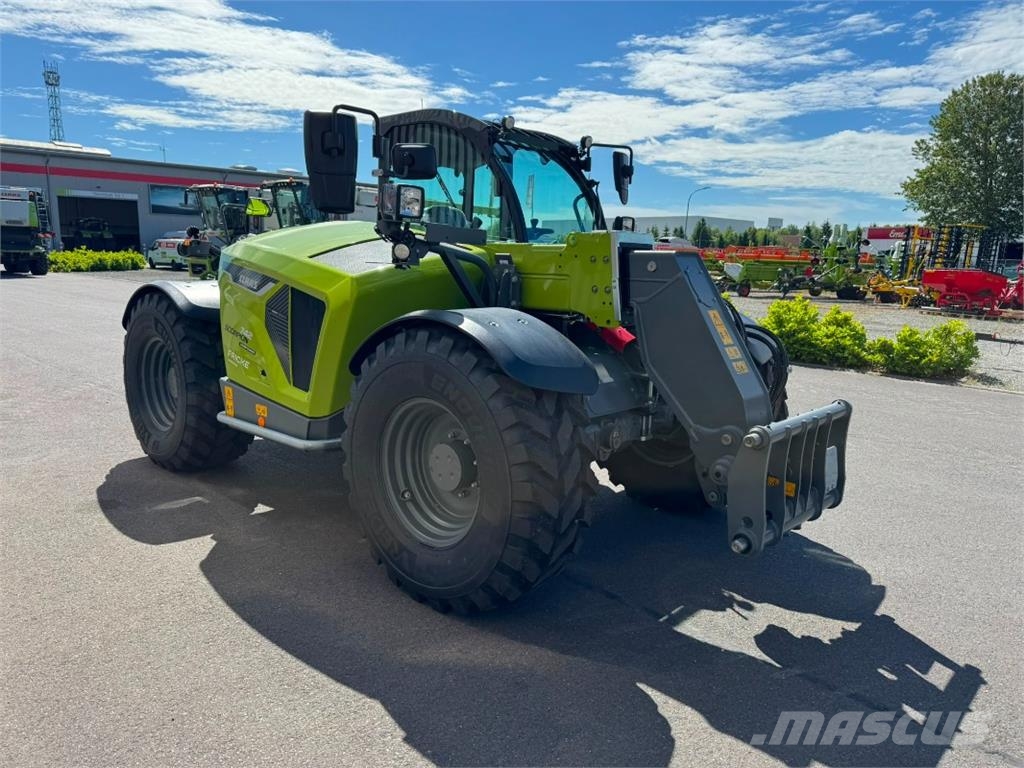 CLAAS Scorpion 742 Varipower 3 Night Edition مناولات متداخلة