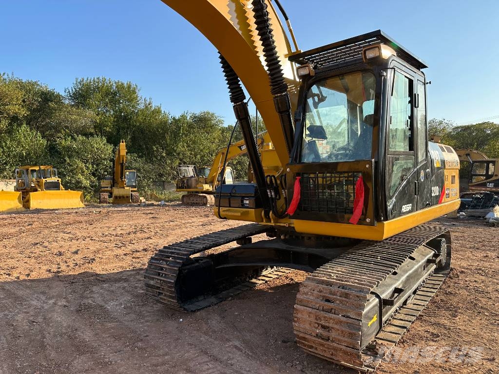 CAT 320D Верижен екскаватор