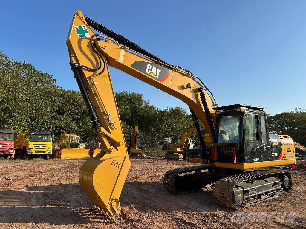 CAT 320D Верижен екскаватор