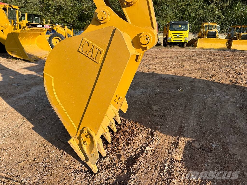 CAT 320D Верижен екскаватор