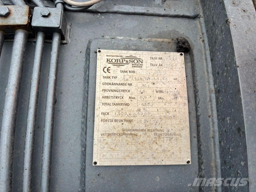 Scania P 320 4x2 Korp&Son tank 9500 l ( 8000+1500 l ) yea Slamsugere