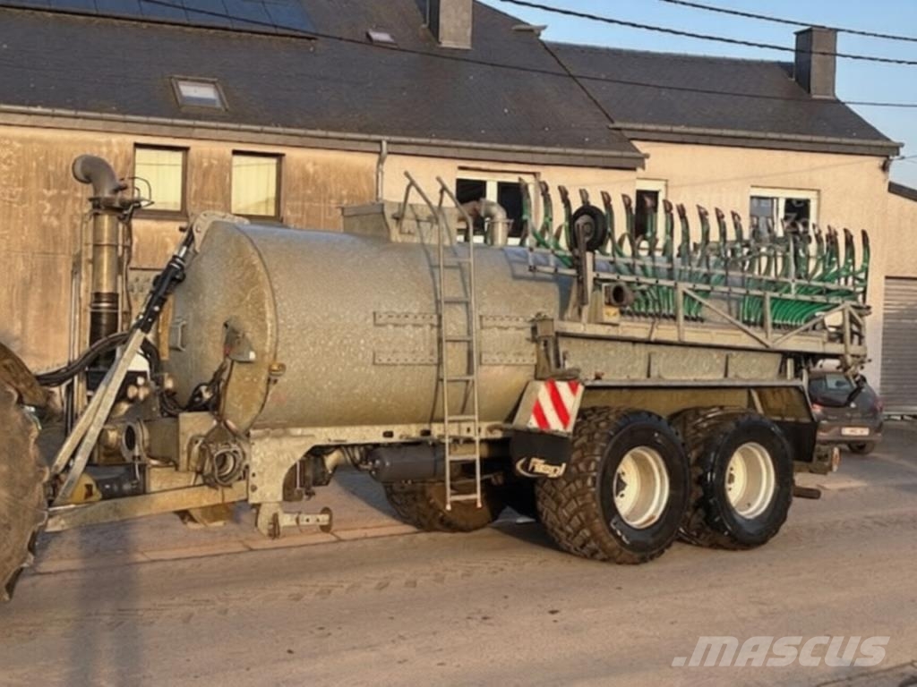Fliegl MAXX LINE Aplicatoare pentru îngrășăminte lichide