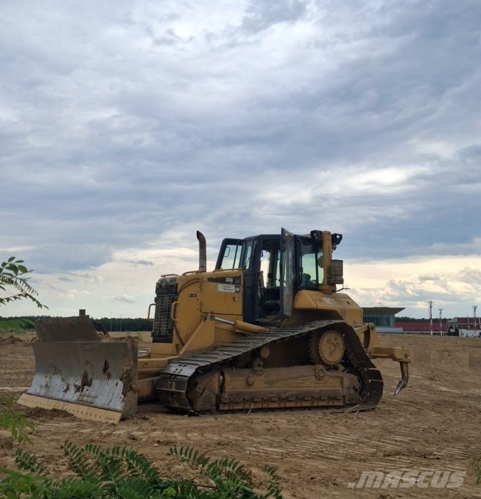 CAT D 6 N Buldozere pe senile
