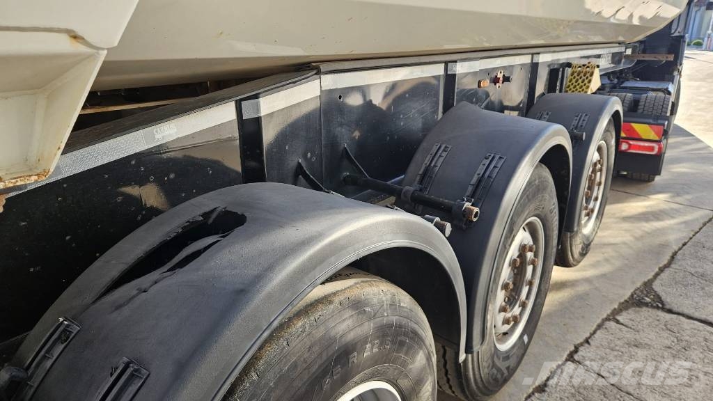 Carnehl CHKS/HH - 3 AXLE MULDA TRAILER - LIFTING AXLE Tipper semi-trailers
