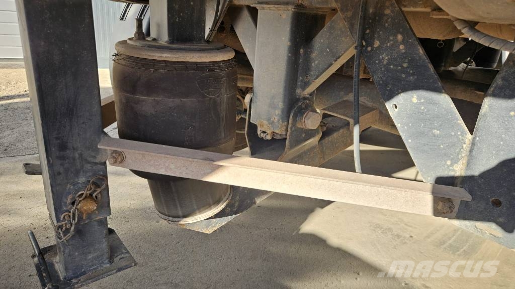 Carnehl CHKS/HH - 3 AXLE MULDA TRAILER - LIFTING AXLE Tipper semi-trailers