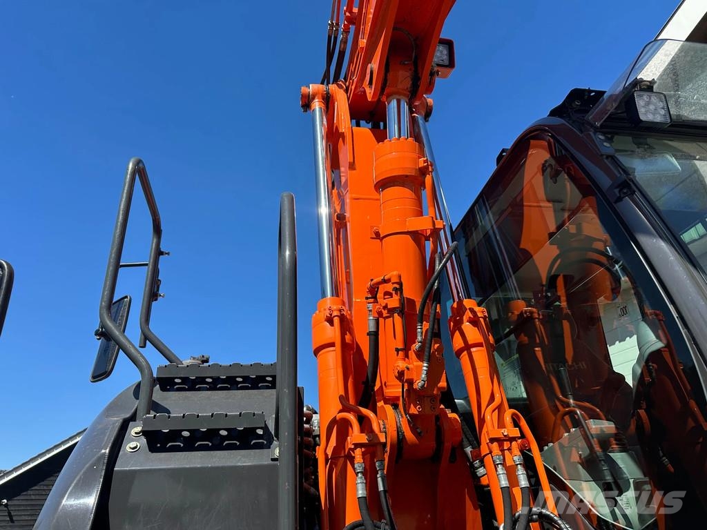 Hitachi ZX140W-5B ZX140W-5B Escavadeiras de rodas