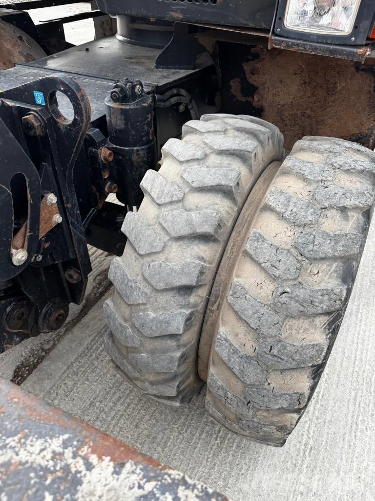 Hitachi ZX 145 W-6 حفارات بعجل
